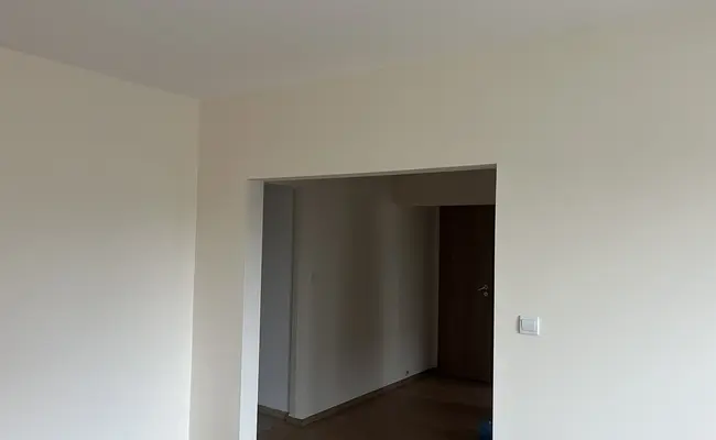 Kis szobák optikai nagyítása világos falszínekkel